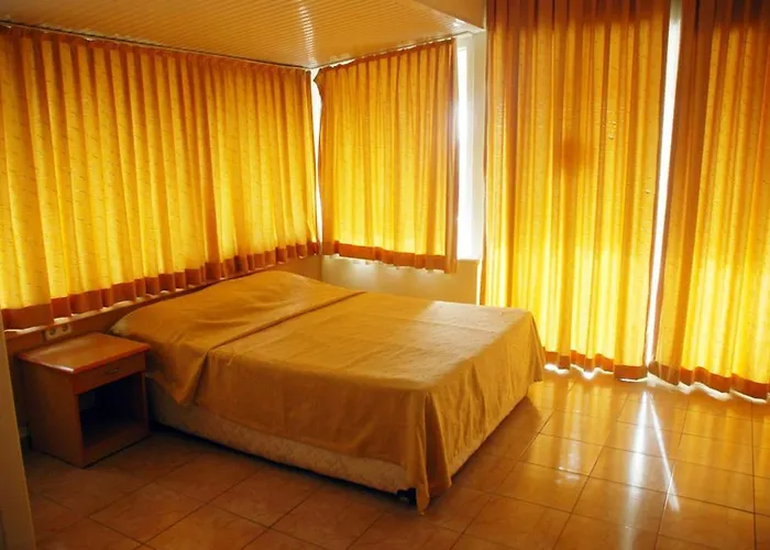 Hotel Grand Horizon Apart